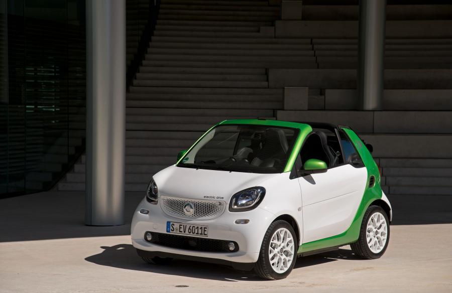  Smart ForTwo Prime Cabrio Electric Drive 2017 года  (WW) (фото 19 из 35)